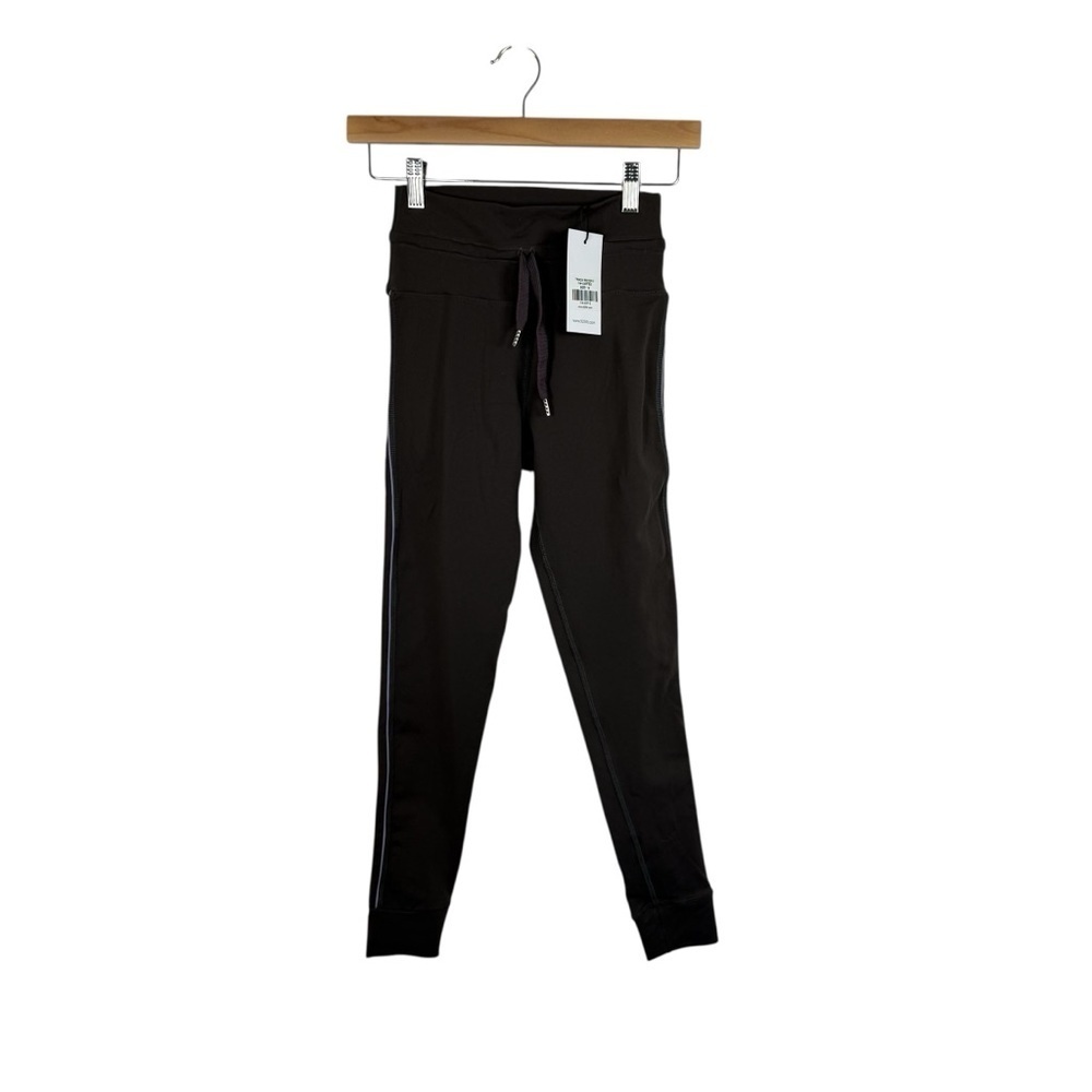 NWT 925 Fit Women’s Track Record Pants in Coffee Brown Size S